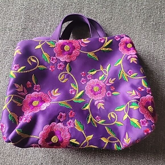 Neiman Marcus Travel Organizer - 2 Plastic Lined Zip Pockets Purple Floral - Picture 1 of 12